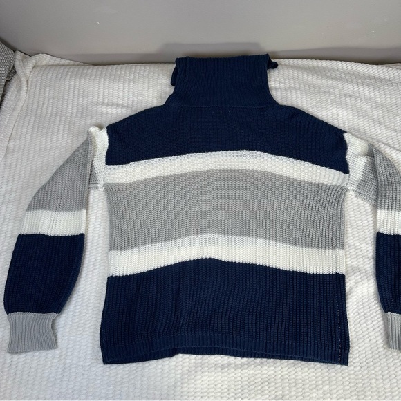 Pink Lily Womens M Oversized Fit Bulky Blue Silver Turtleneck Sweater Heavy - Picture 2 of 11